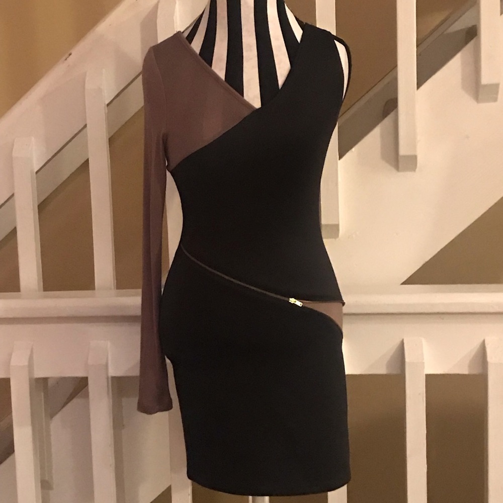 Cefian U.S.A. Dress